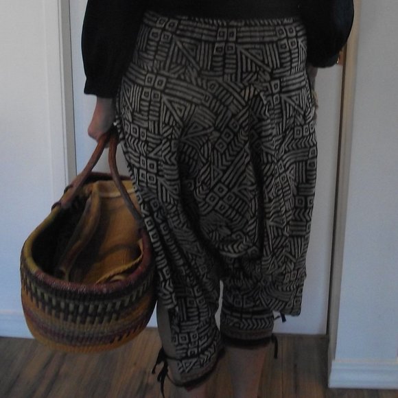 Global fashions Harem Pants Made in Thailand Size Medium - Picture 11 of 11